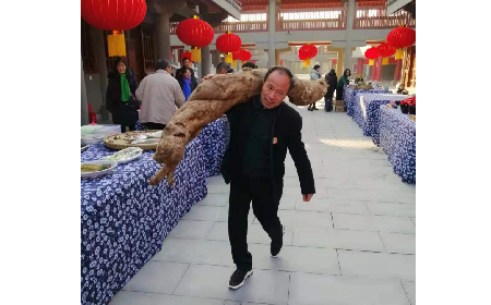 泰山巔的叩問:當(dāng)野生葛根粉遇見五代傳承的 “至誠之道”